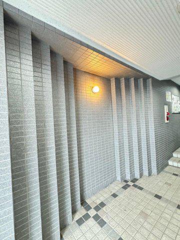 コンドミニアム穴生駅前