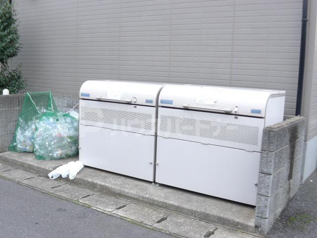ピュアタウン南逆井B