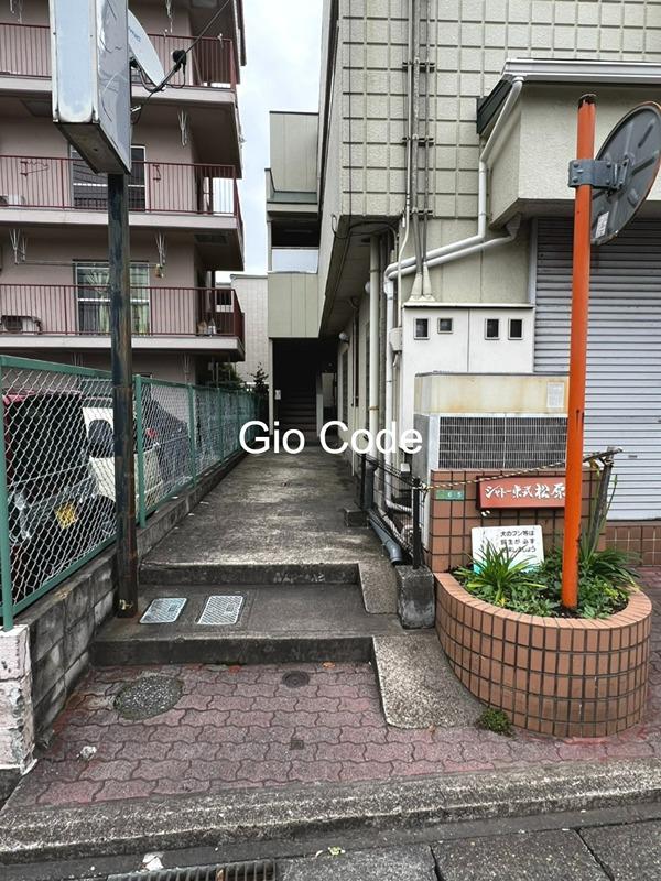 シャトー東武松原