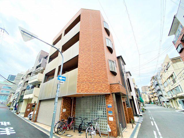 グランド上六