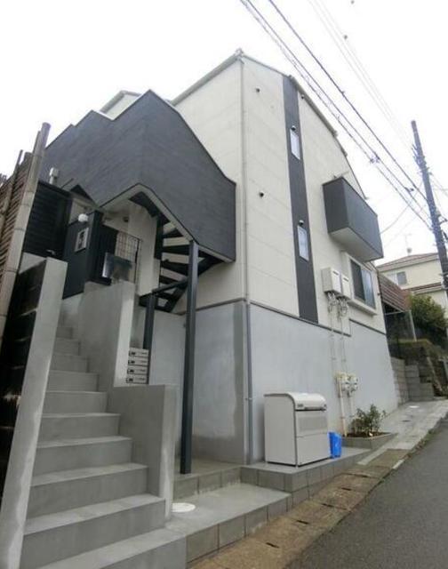 ラコリーヌ生田