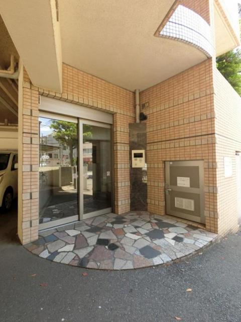 クラウンズワン箱崎
