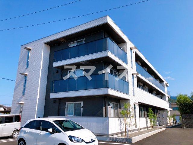 M&S RESIDENCE