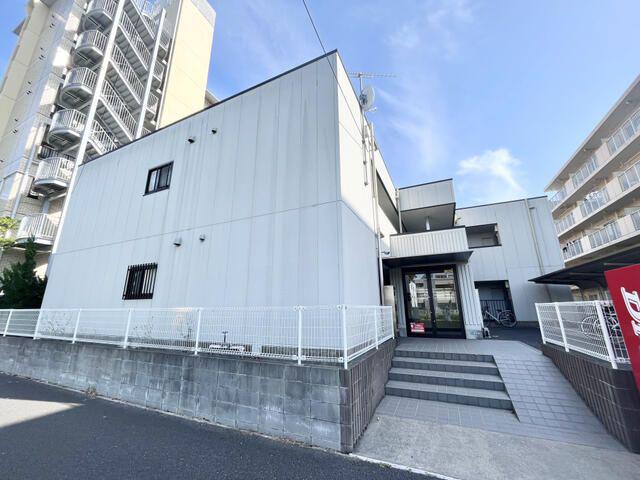フラット