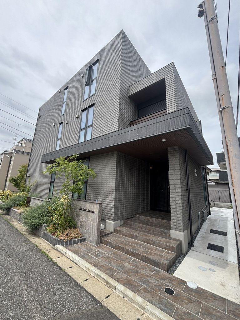 THE COURT KASHIWA