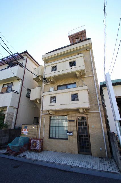 メタリックヴィラ