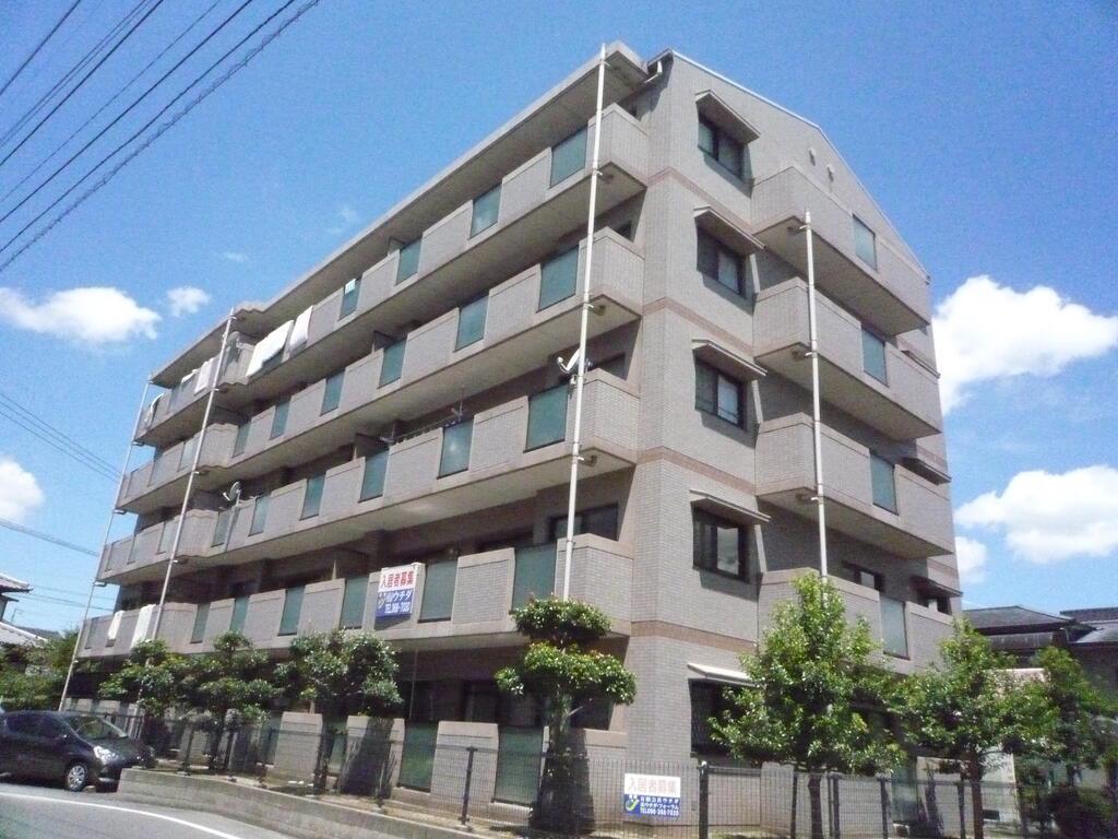 ランドスケープ健軍本町(4LDK/3階)
