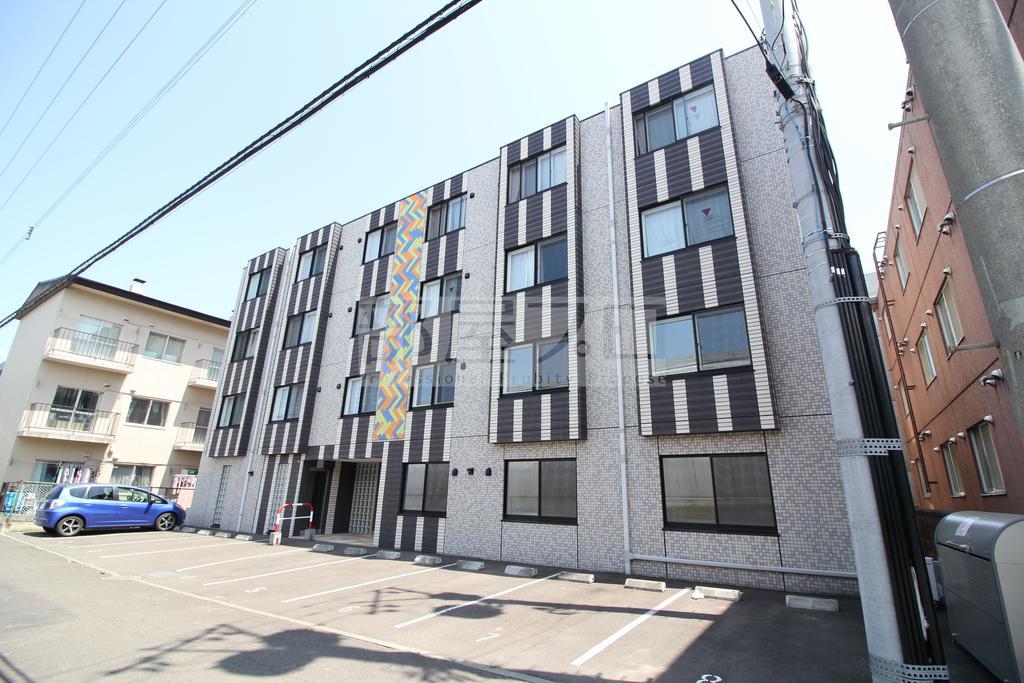 平岸アペリオ
