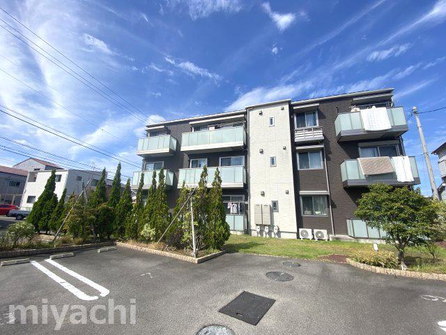 シャーメゾンガーデン福島C(2LDK/1階)