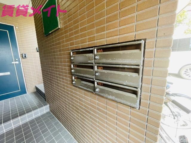 シャトレ美里ヶ丘 B棟