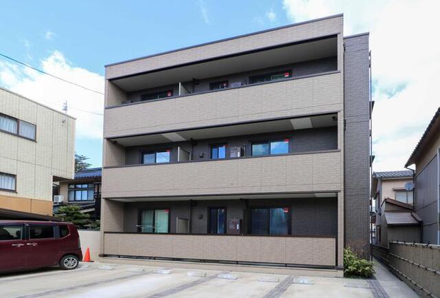 グランカーサ十三間町(1LDK/2階)