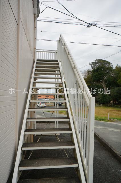 エステイト中島 A