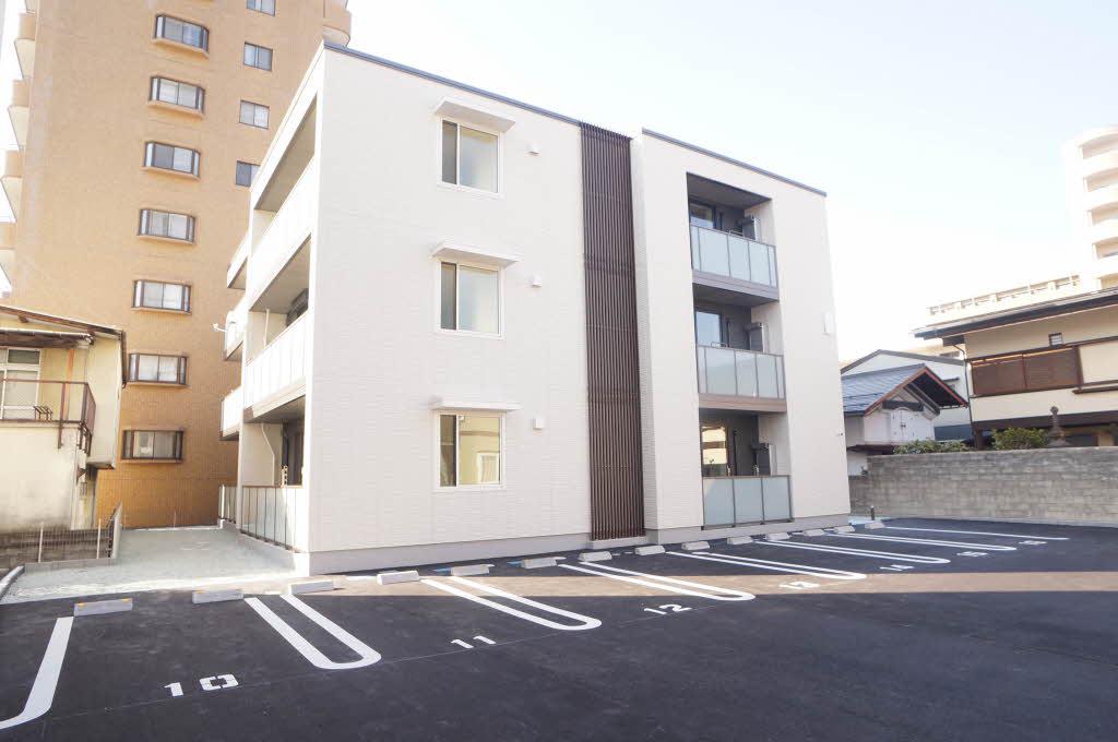 ヒールコート本町