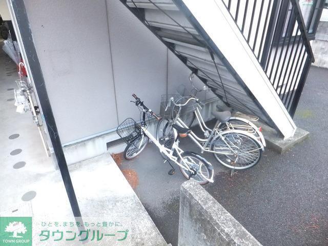 ステージア