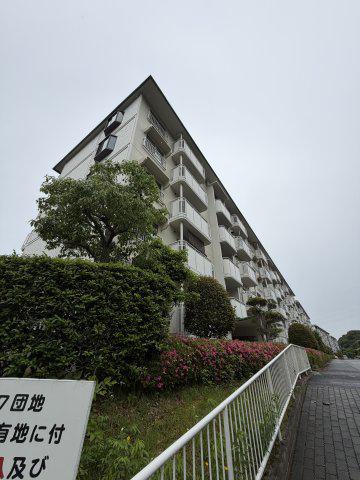 名谷27団地111号棟