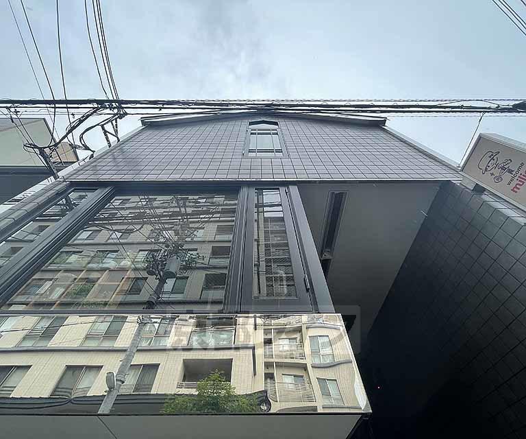 BOXHOUSE