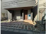 Tハウス