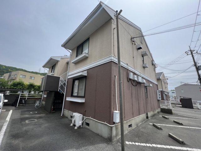 東山ハイツB棟