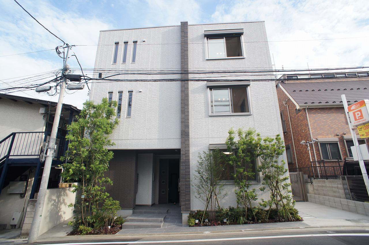 R&Y RESIDENCE II