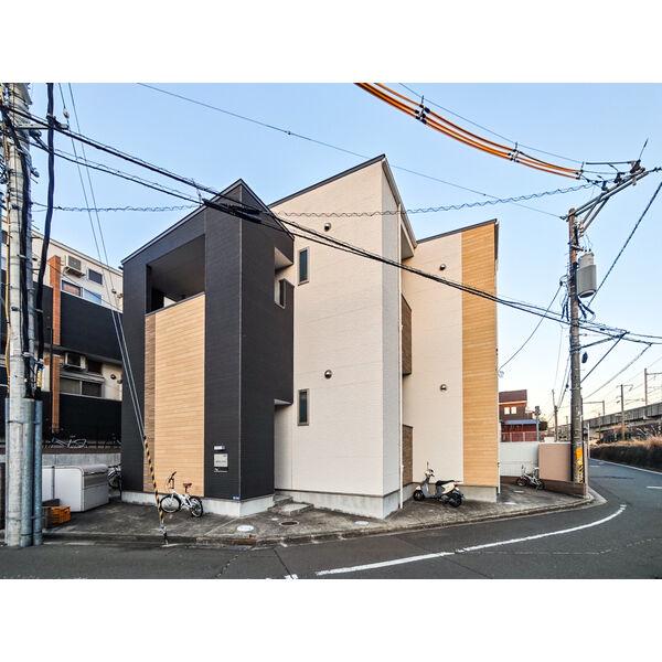 SAKURA COURT