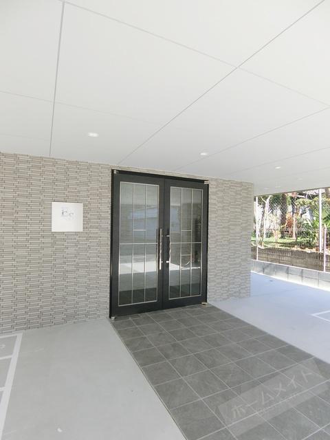 ES ABIKO