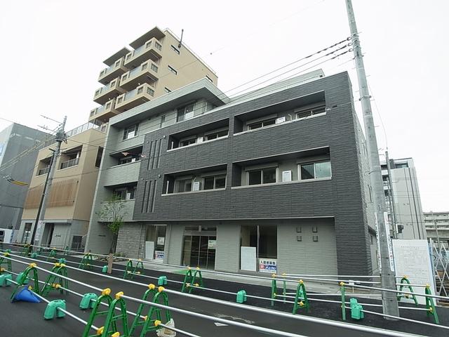ロワゾーブルー