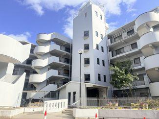 サザンヒルズ学園前5番館