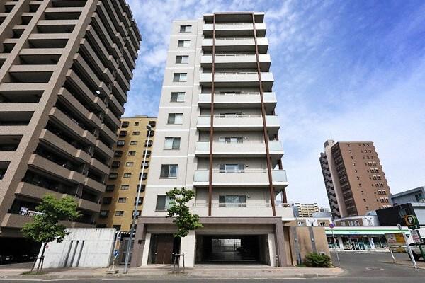 マストライフ知事公館