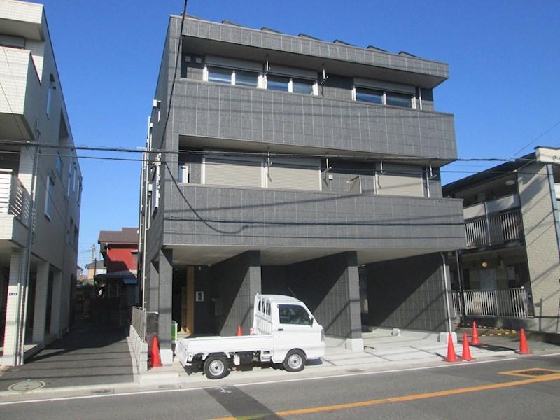 メゾンY