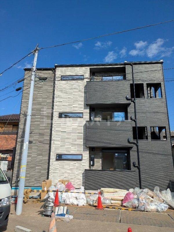 Y-HOUSEII