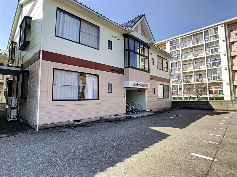 ファミール93 A棟