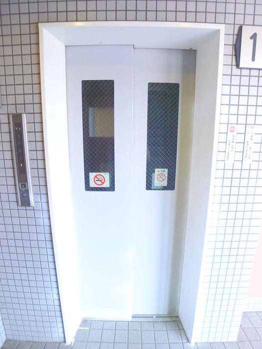 スカイコートビル