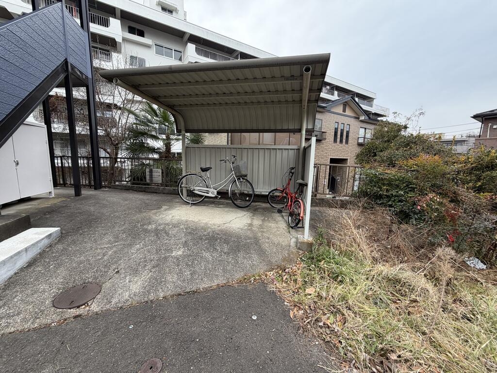 ホワイトファミール高和