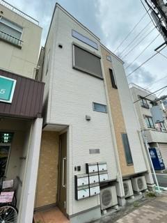 アレーズ・コスゲ
