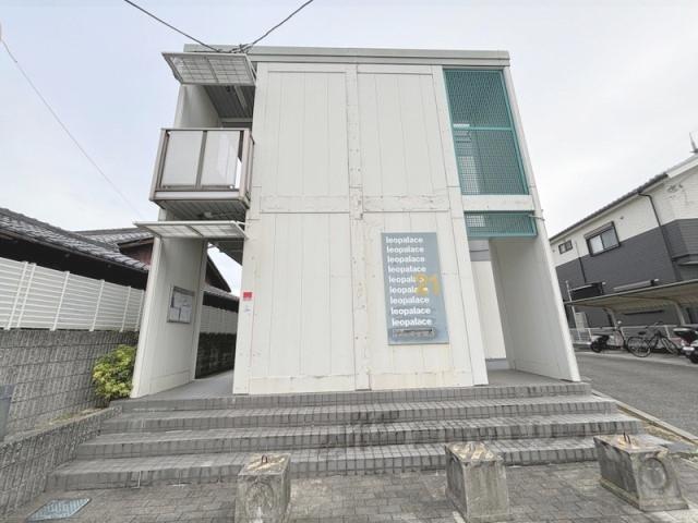 レオパレス茶園場