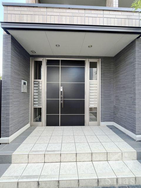 ロイヤルガーデン三国ヶ丘2番館