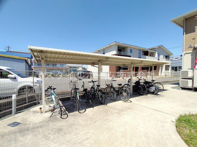 アスター若宮 B