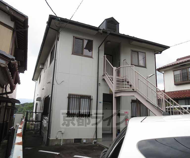 T・山極ハイツ