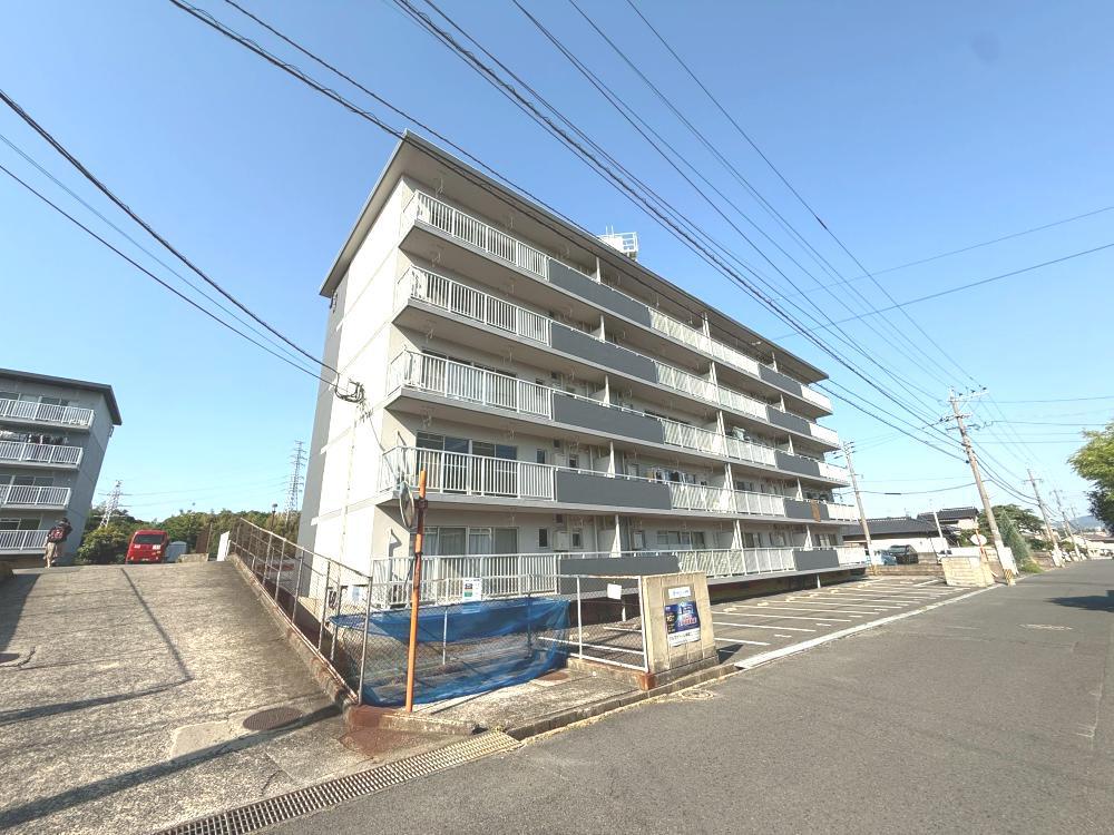 サルヴァトーレ本城