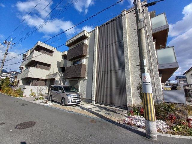 シャーメゾン寝屋川中央