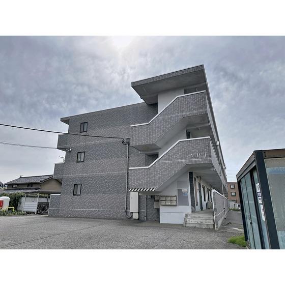 富山地鉄富山港線 粟島駅 徒歩20分 3階建 築25年