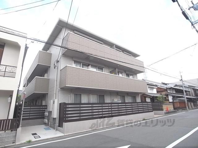 セジュール西京極