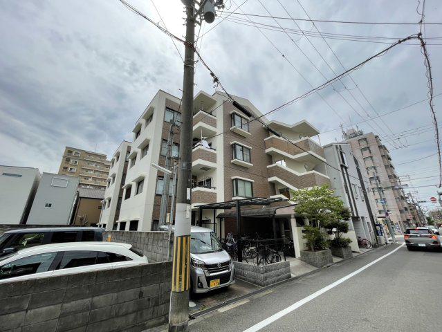 万代東マンション
