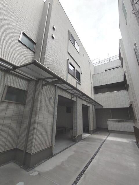 ウエスト キャトル 南砂