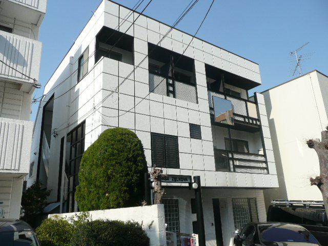 CASA ZELKOVA