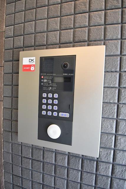 ルミエール落合(2LDK/1階)の外観写真