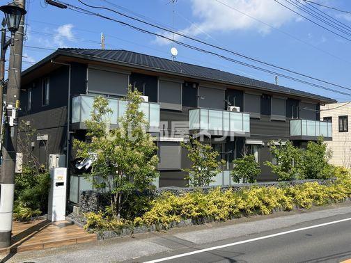 LIVING PROOF B
