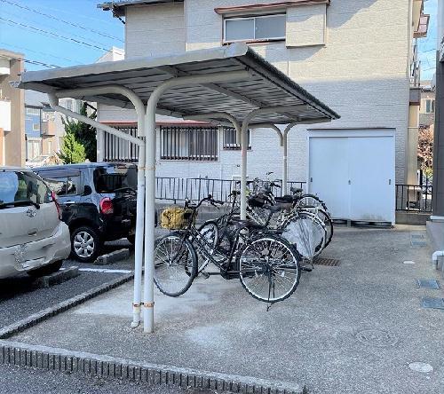 レオパレスイーストハイツ