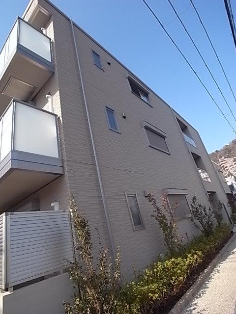 シャーメゾン山本通