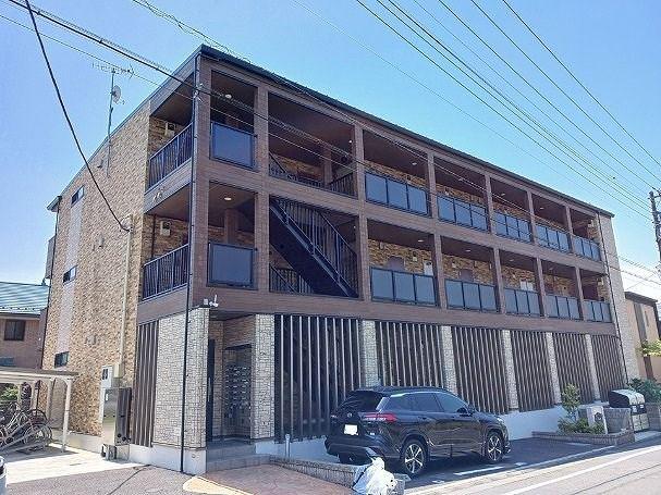 ＪＲ横浜線 片倉駅 徒歩8分 3階建 築4年